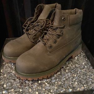 olive timbs